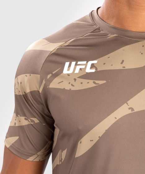  VENUM | UFC Adrenaline 格斗周3.5 男士速干T恤 - 沙漠迷彩色