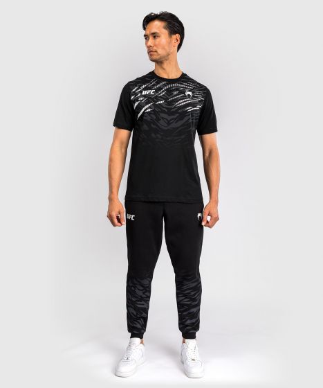 UFC Fusion | VENUM 经典复刻 男士T恤 - 黑色
