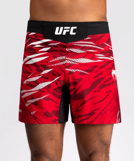 UFC Fusion | VENUM Authentic 格斗之夜 男士格斗短裤-短款 - 红色