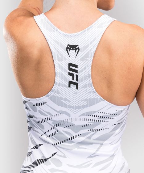 UFC Fusion | VENUM Authentic 格斗之夜 女士背心-带胸垫 - 白色