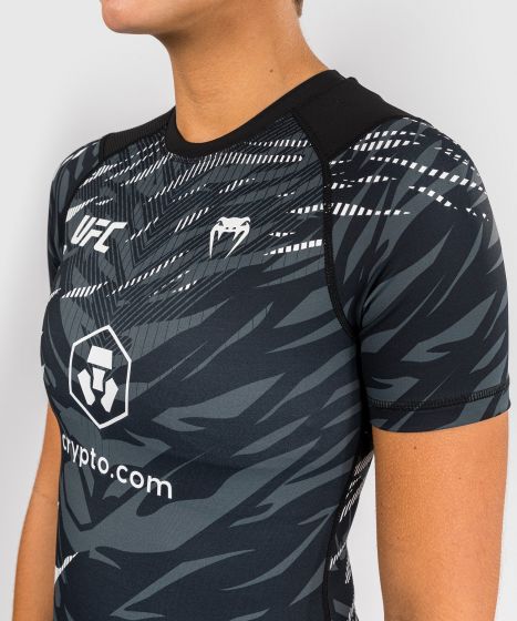 UFC Fusion | VENUM Authentic 格斗之夜 女士短袖紧身衣 - 黑色