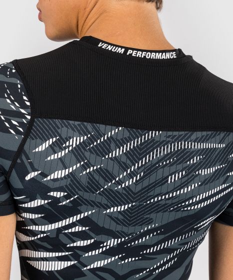 UFC Fusion | VENUM Authentic 格斗之夜 女士短袖紧身衣 - 黑色