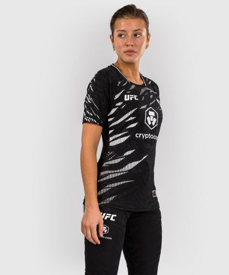 UFC Fusion | VENUM Authentic 格斗之夜 女士出场 速干T恤 - 黑色
