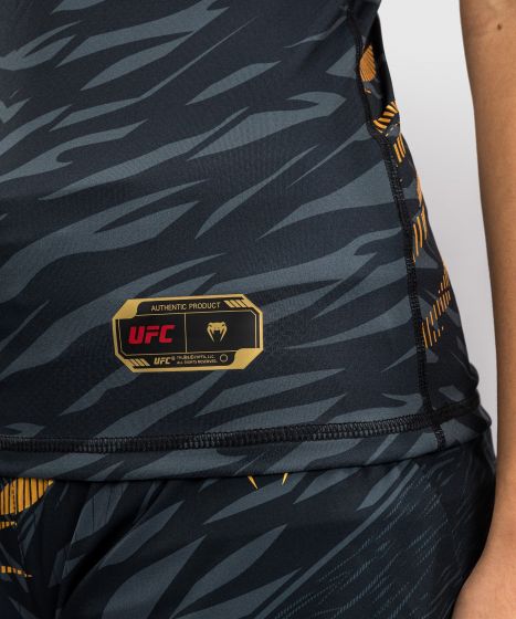 UFC Fusion | VENUM Authentic 格斗之夜 女士背心-带胸垫 - 冠军色