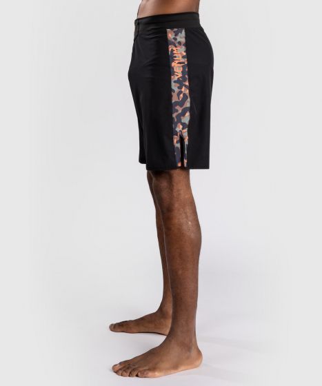 VENUM Jungle Ops 格斗短裤 - 黑/卡其迷彩色