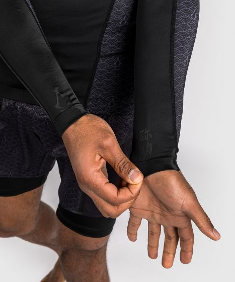 VENUM × Assassin‘s Creed Shadows 长袖紧身衣 - 黑色