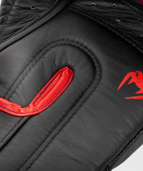 Venum Hammer Pro 拳击手套-魔术贴款-黑/红色