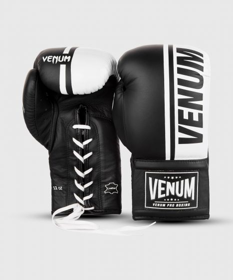 Venum Shield Pro 拳击手套 - 系带款 - 黑/白色