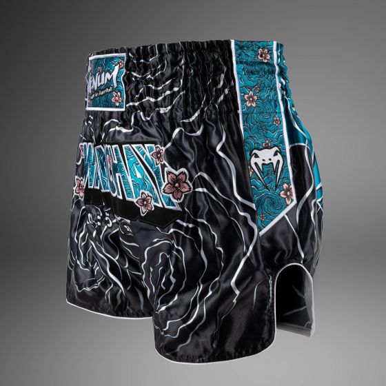 VENUM × Tawanchay 泰拳短裤 - 黑/白色