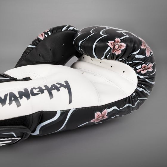 VENUM x Tawanchay 拳击手套 - 黑/白色