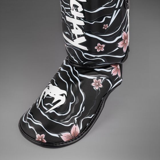 VENUM x Tawanchay 站立式护腿 -  黑/白色