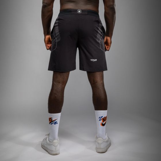VENUM Nexus 男士训练短裤 - 黑/银色