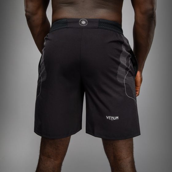 VENUM Nexus 男士训练短裤 - 黑/银色