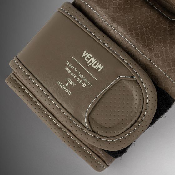 VENUM Impact Evo Scales 综合格斗手套 - 棕色