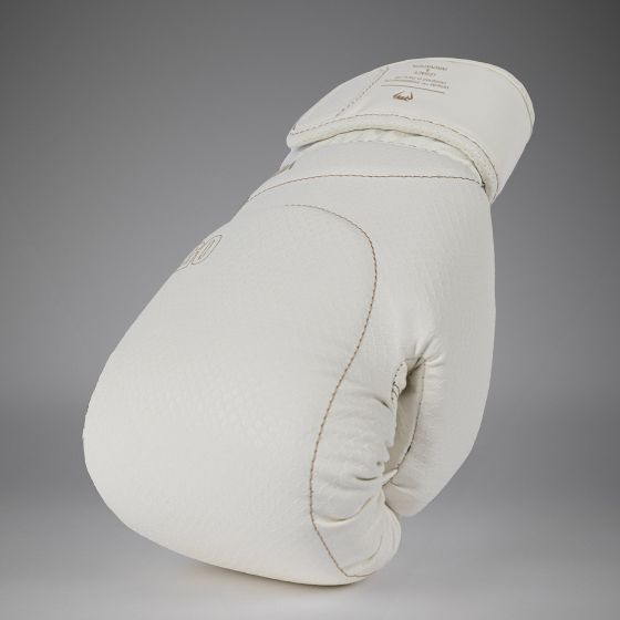 VENUM Impact Evo Scales 拳击手套 - 象牙白色