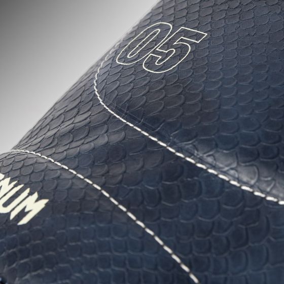 VENUM Impact Evo Scales 拳击手套 - 夜蓝色