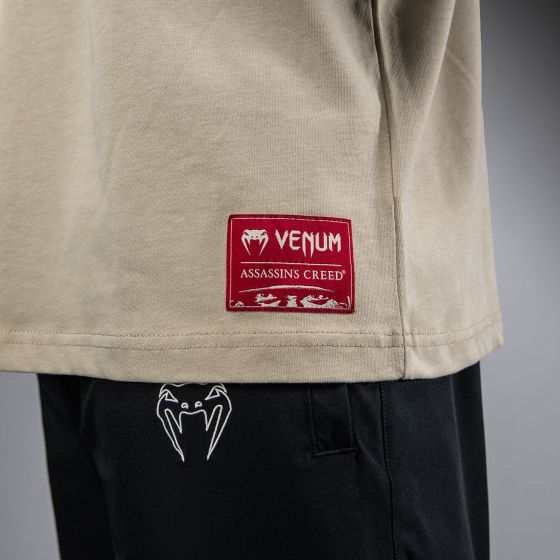VENUM × Assassin‘s Creed Shadows T恤 - 沙色