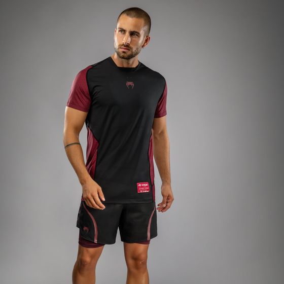 VENUM × Assassin‘s Creed  Shadows 速干T恤 - 酒红/黑色