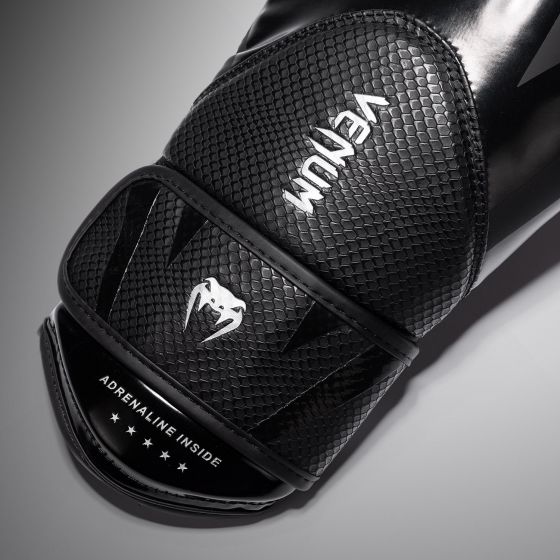 VENUM Challenger 4.0 Scales 拳击手套 - 黑色