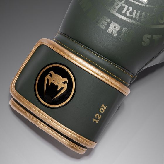VENUM x Rajadamnern 拳击手套 - 军绿色