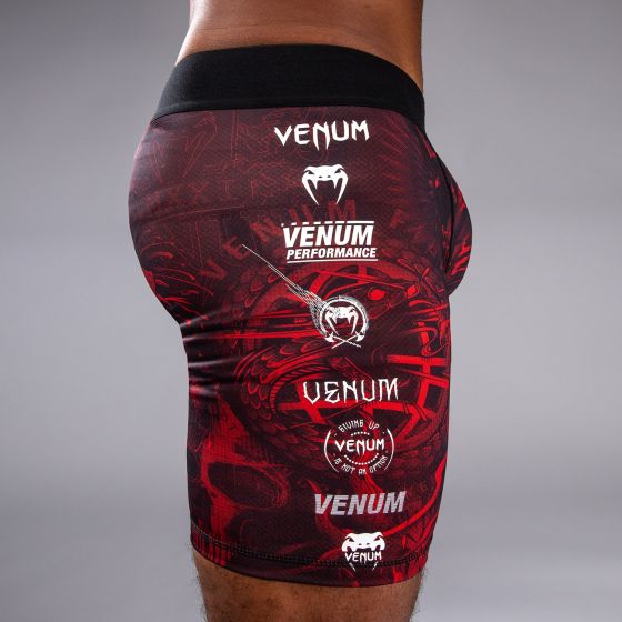 VENUM 20th Anniversary 紧身短裤 - 黑/红色