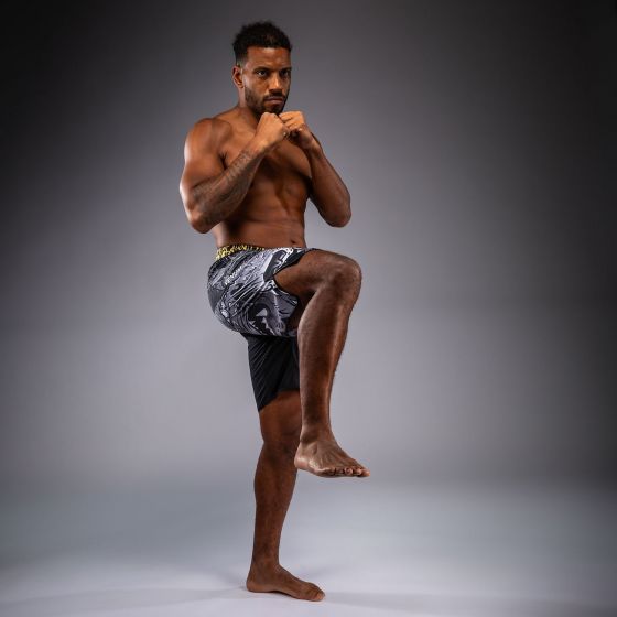 VENUM Wolf Atak 格斗短裤 - 黑/灰色