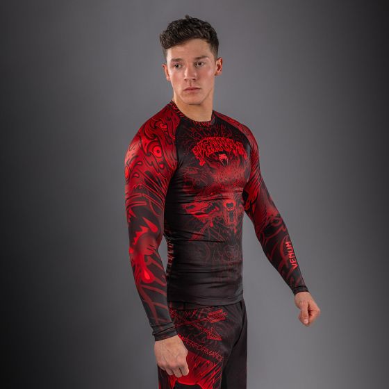 VENUM Wolf Atak 长袖紧身衣 - 黑/红色