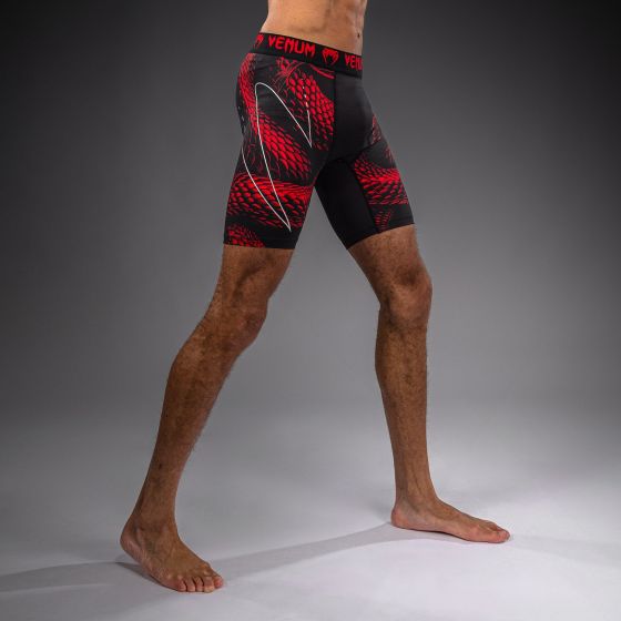 VENUM Matupa 男士紧身短裤 - 黑/红/银色