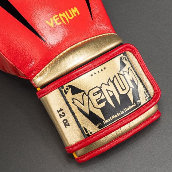 VENUM Giant 3.0 拳击手套 - 红/黄/金/黑色
