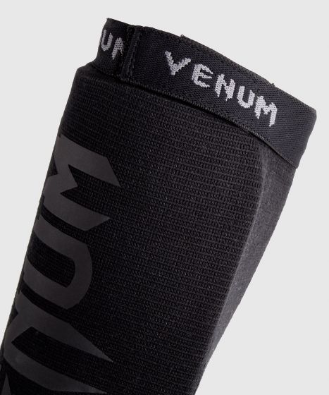 Venum Kontact 护腿 - 黑/黑