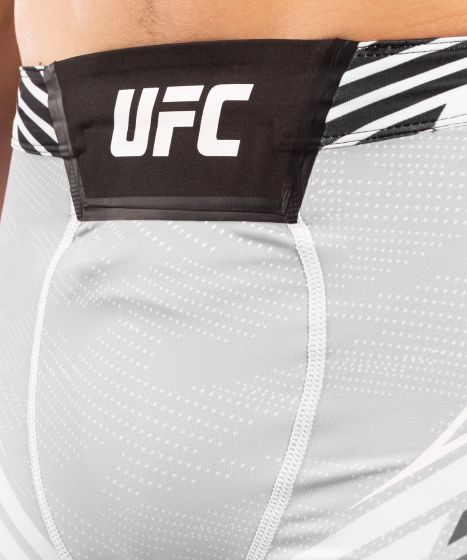 UFC| VENUM AUTHENTIC格斗之夜VALE TUDO男士紧身短裤 - 白色