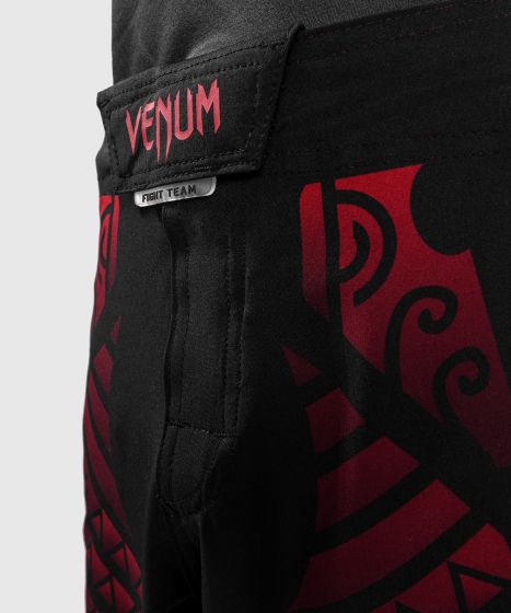 VENUM Nakahi 儿童格斗短裤 - 黑/红色