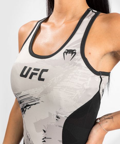 UFC |VENUM Authentic 格斗周 2.0 女士速干背心 - 沙/黑色-