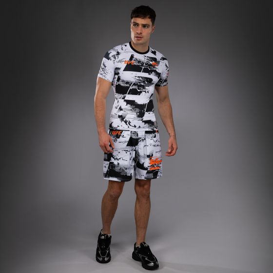 UFC Zenith | VENUM 格斗周 男士短袖紧身衣 - 黑/白/橙色