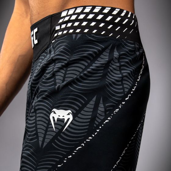 UFC Zenith | VENUM 格斗之夜 男士格斗短裤 - 长款 -  黑/白色