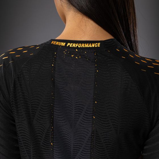 UFC Zenith | VENUM 格斗之夜 出场T恤 -  黑/金色