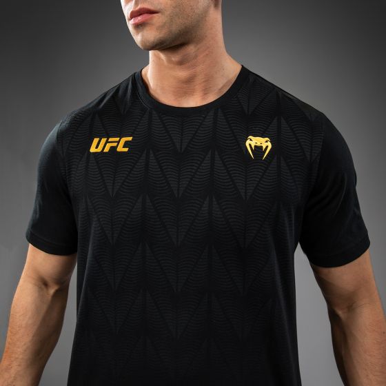 UFC Zenith | VENUM 经典复刻 男士T恤 - 黑/金色