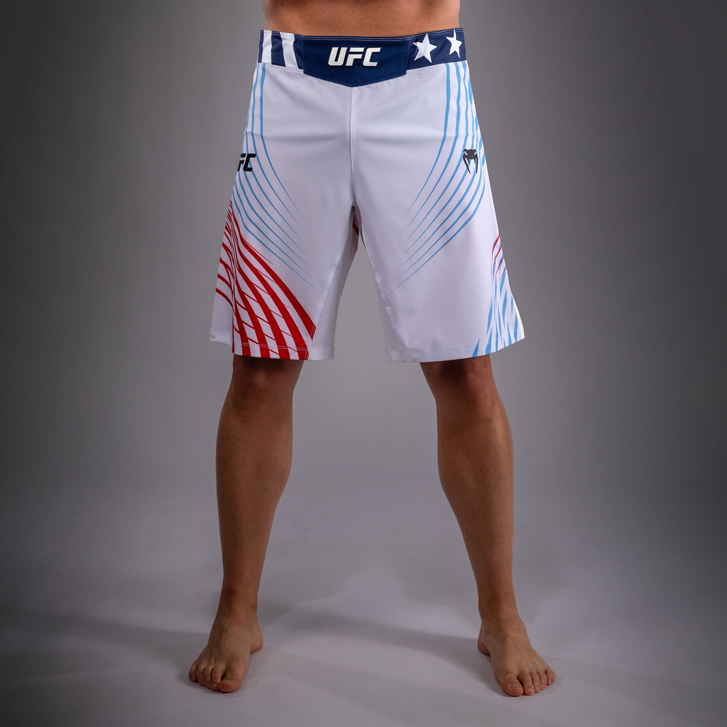 UFC Freedom 250 | VENUM 格斗之夜 男士格斗短裤- 长款 - 白/蓝/红色